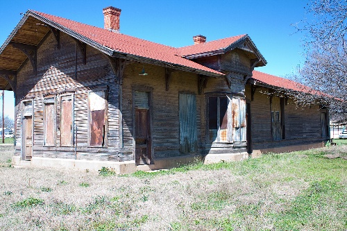 Kopperl TX - abandoned Santa Fe Railroad depot 