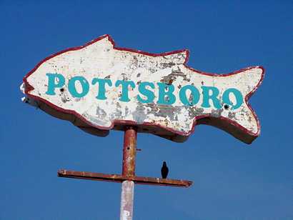 Pottsboro Texas fish sign