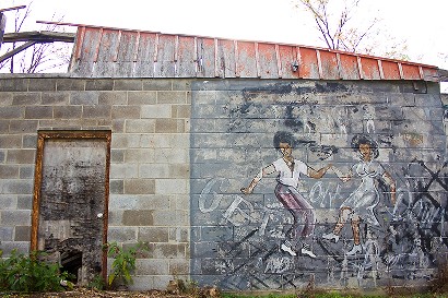 Karnack TX Bwana Disco  mural