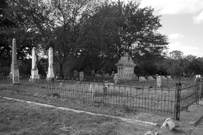 Seguine, Texas - Riverside Cemetery  old graves