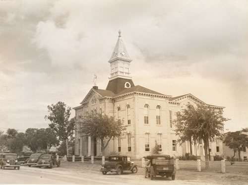 Wilson County Courthouse, Floresville Texas 1939