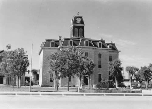 TX - 1884 Coleman County Courthouse  old photo