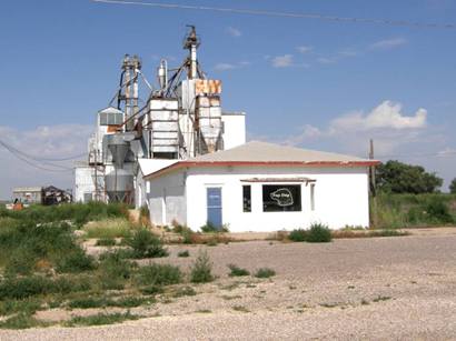 Earth Tx - Closed grain mill