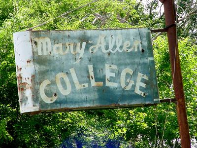 Crockett, TX - Mary Allen College  old neon sign 